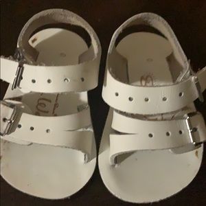 Infant sandals